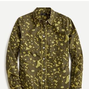 Jcrew Button-up shirt in camo flowers Size XL